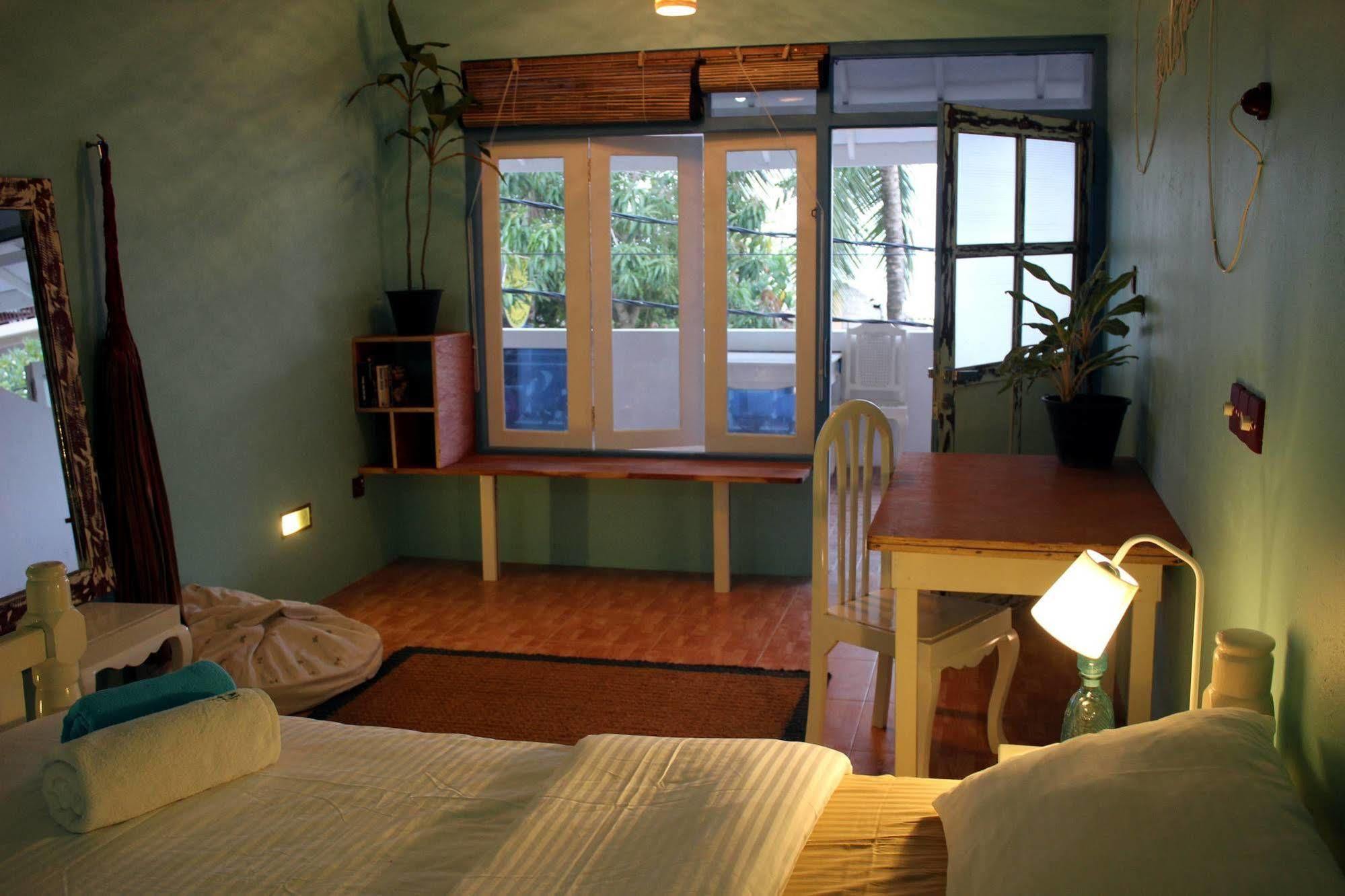 Bedspace Beach Unawatuna Kültér fotó